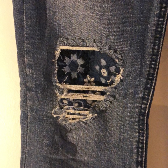 Jeans - Picture 4 of 5